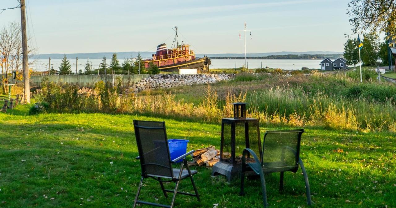 Les Petits Studios Du Bord De L'Eau Saint-Joseph-de-la-Rive Kültér fotó
